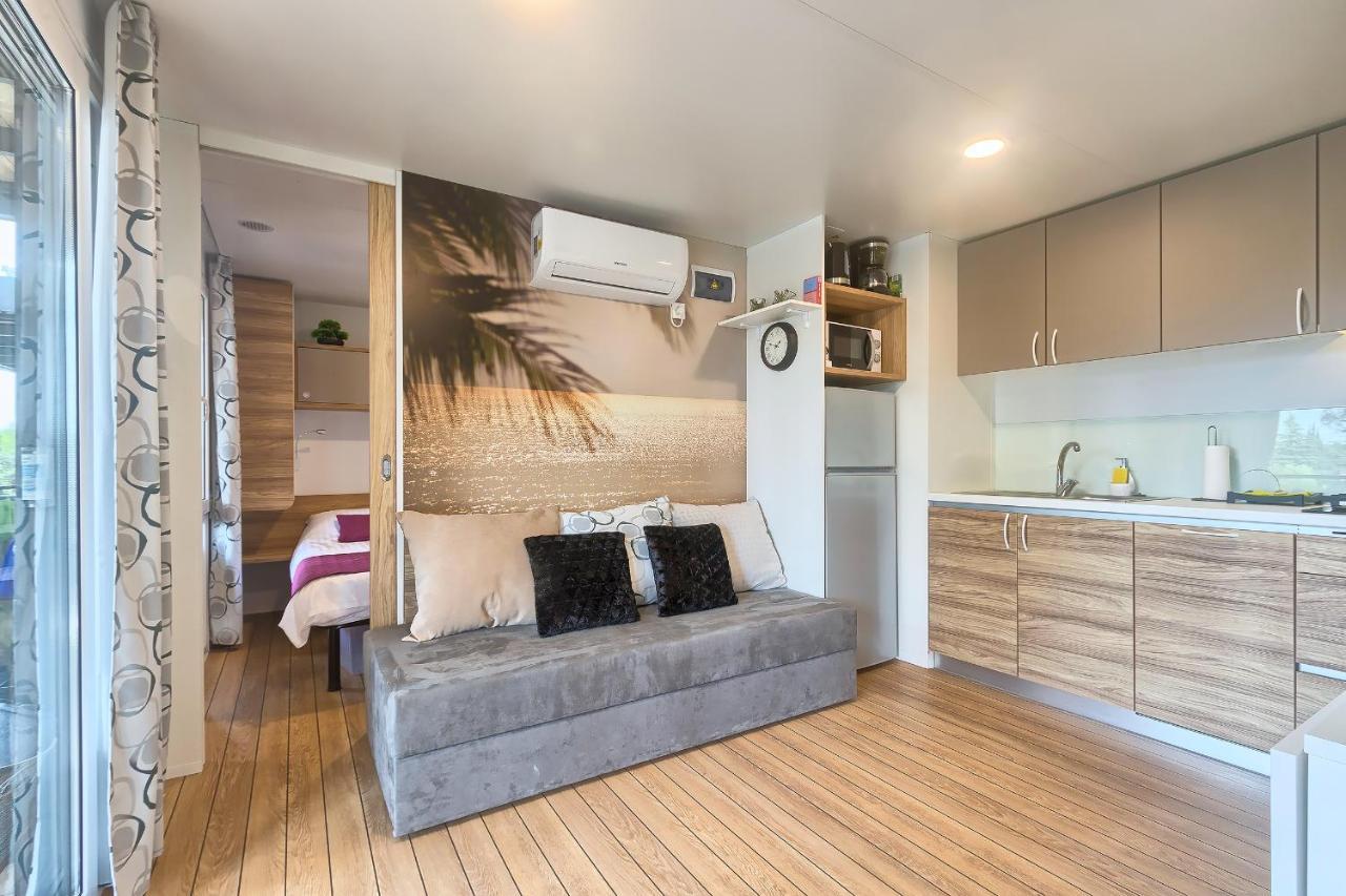 Total Escape Mobile Home Nera Camp Porton Biondi Rovinj Bagian luar foto