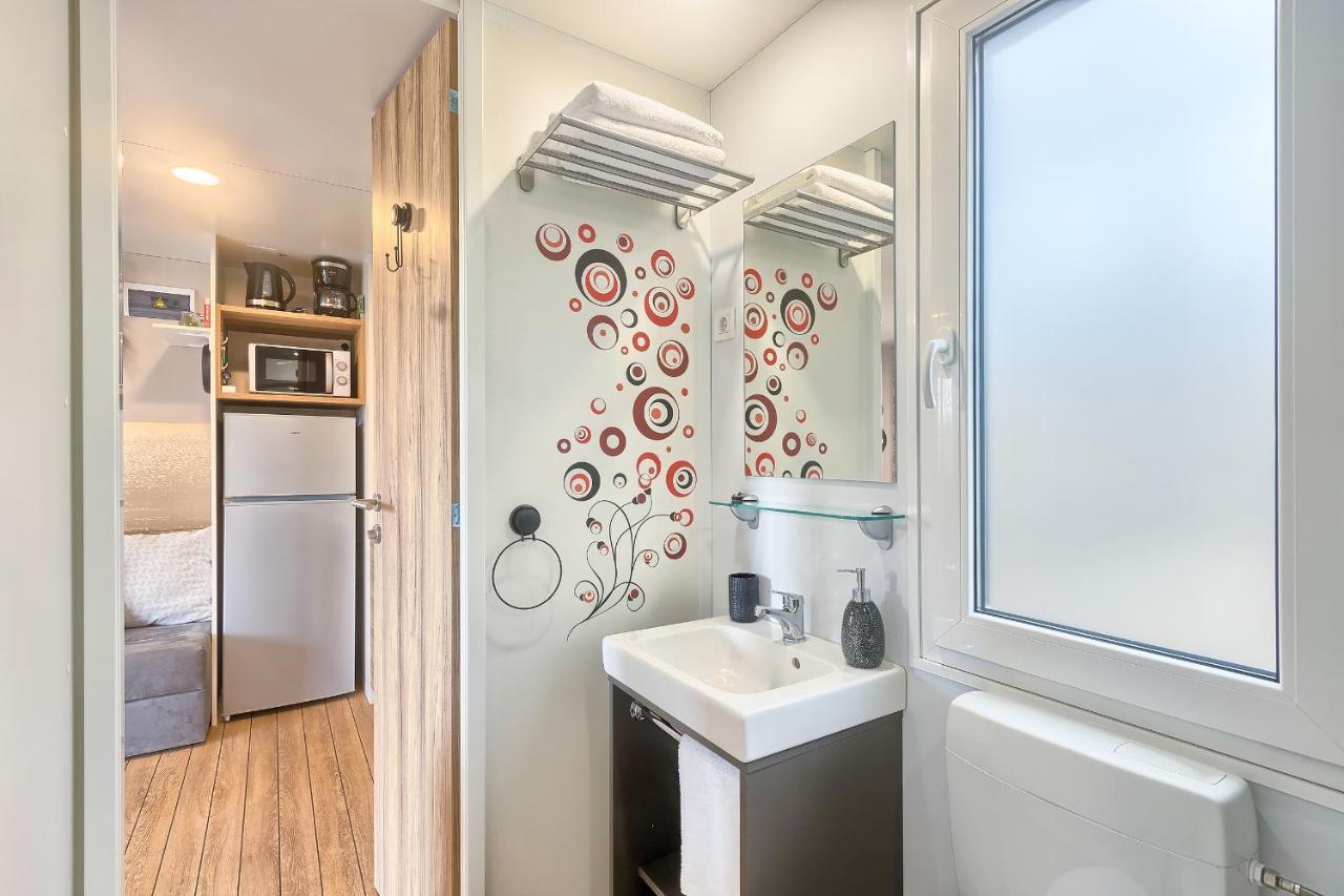 Total Escape Mobile Home Nera Camp Porton Biondi Rovinj Bagian luar foto