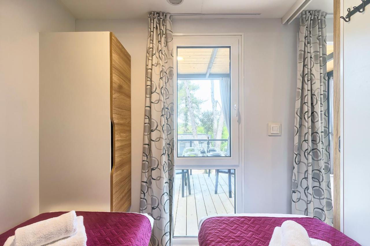 Total Escape Mobile Home Nera Camp Porton Biondi Rovinj Bagian luar foto