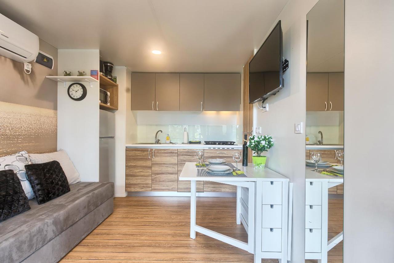 Total Escape Mobile Home Nera Camp Porton Biondi Rovinj Bagian luar foto
