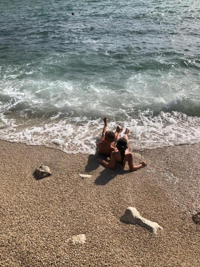 Total Escape Mobile Home Nera Camp Porton Biondi Rovinj Bagian luar foto